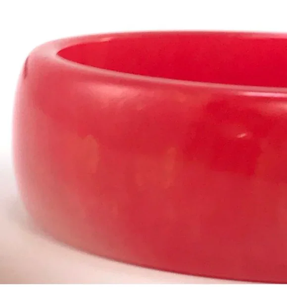 Vintage Wide Marbled Cherry Red Bakelite Bangle Bracelet 1930s - 1940s - Picture 4 of 8